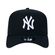 Bone-New-Era-9FORTY-A-Frame-Trucker-Snapback-MLB-New-York-Yankees-Aba-Curva-Preto