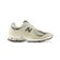 Tenis-New-Balance-2002R-Sandstone-Magnet-