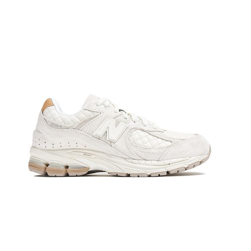 Tenis-New-Balance-2002r--Quilted-White-